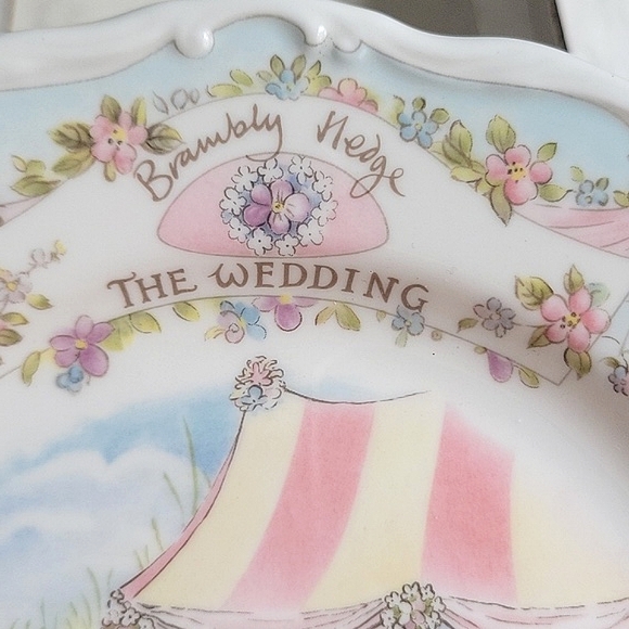 Vintage Royal Doulton Brambly Hedge - The Wedding - Jill Barklem 1987 Plate - Picture 9 of 10